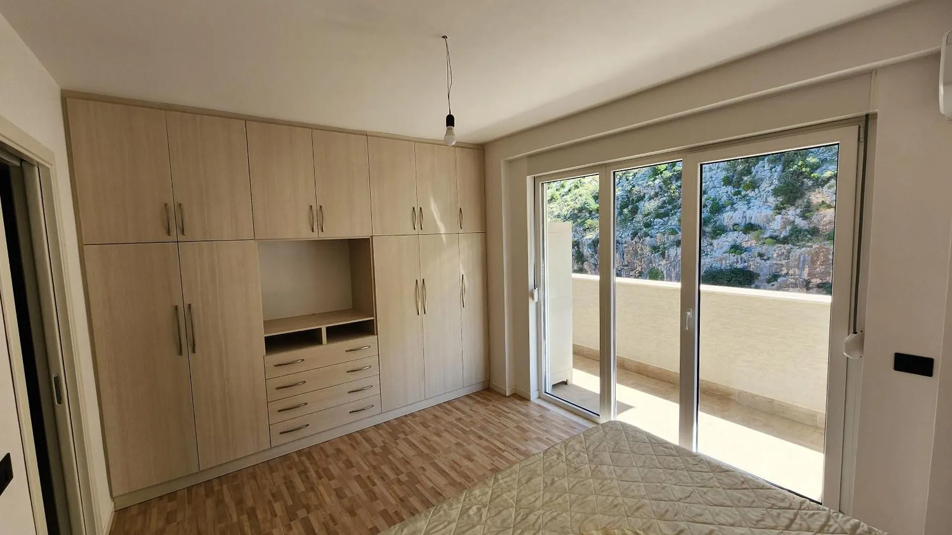 Luxurious Double Apartment In Shengjin 0*,